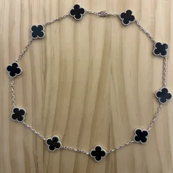 Cadena Van Cleef negra 