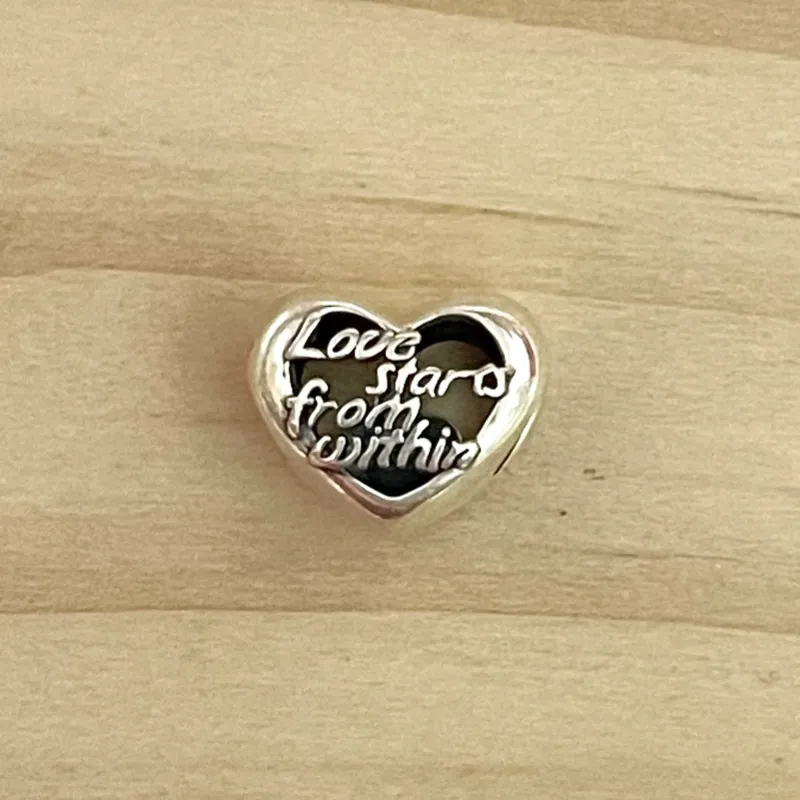 Charm Amor Empieza desde Dentro