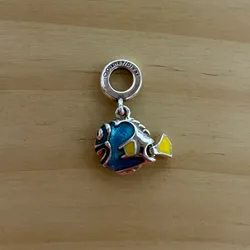 Charm de doris