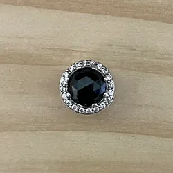 Charm Piedra Redonda Negro