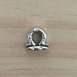 Charms de Libra