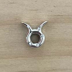 Charms de tauro