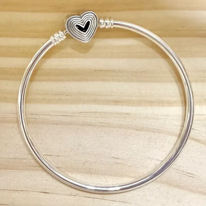 Rígida Corazón hueco 