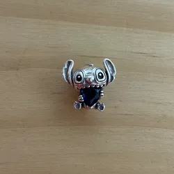 Stitch Corazón azul