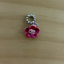 Stitch flor rosada colgante