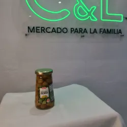 Aceitunas rellenas de pimiento