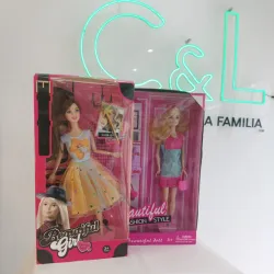 Muñeca tipo Barbie