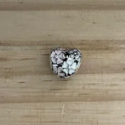 Charm Corazón Flor Poeta