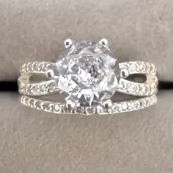 Anillo de compromiso #8