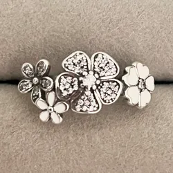 Anillo flor poeta