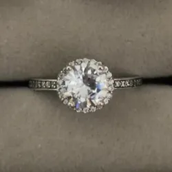 Anillo piedra blanca redondo 