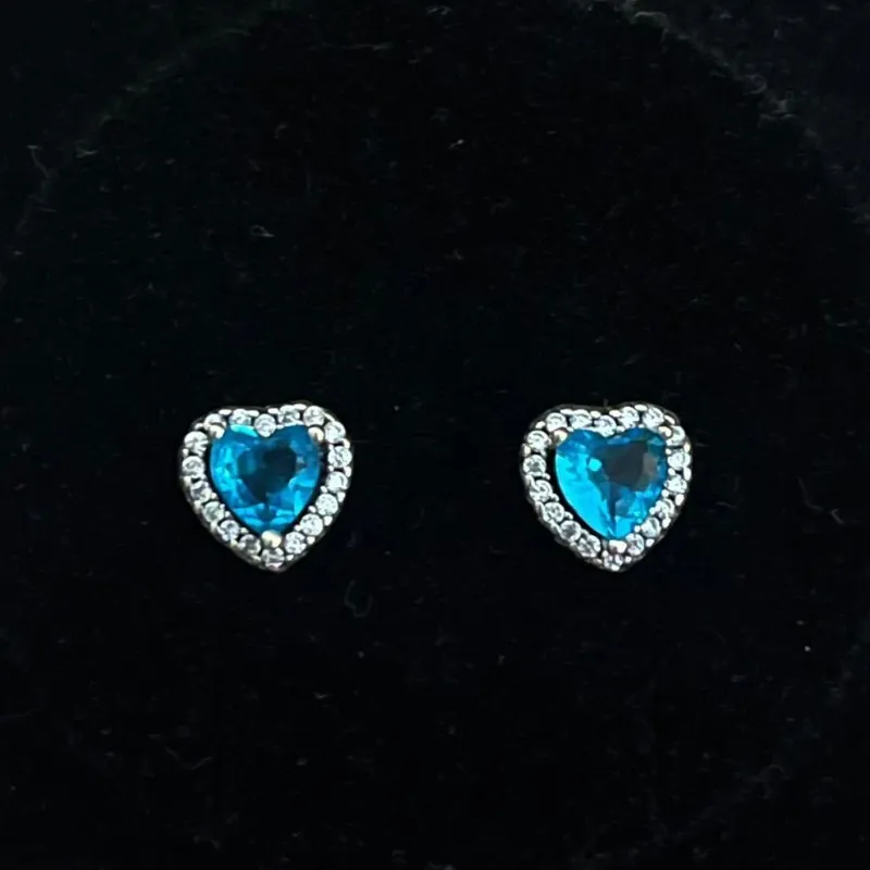 Arete de Corazón Piedra Azul Claro