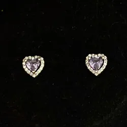 Arete de Corazón Piedra Morada