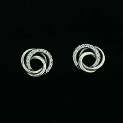 Aretes círculos entrelazados 