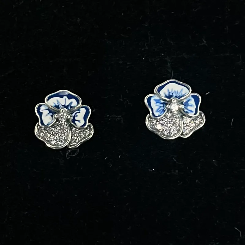 Aretes de flor azul 