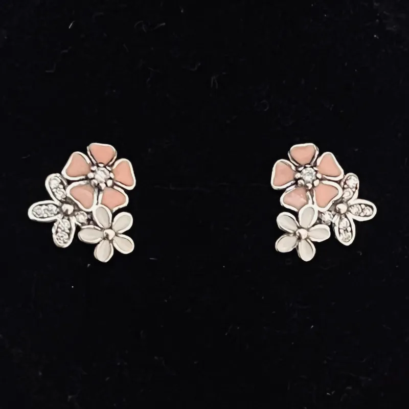Aretes flor poeta