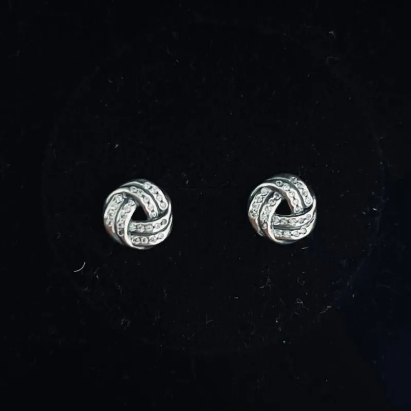 Aretes de nudo 