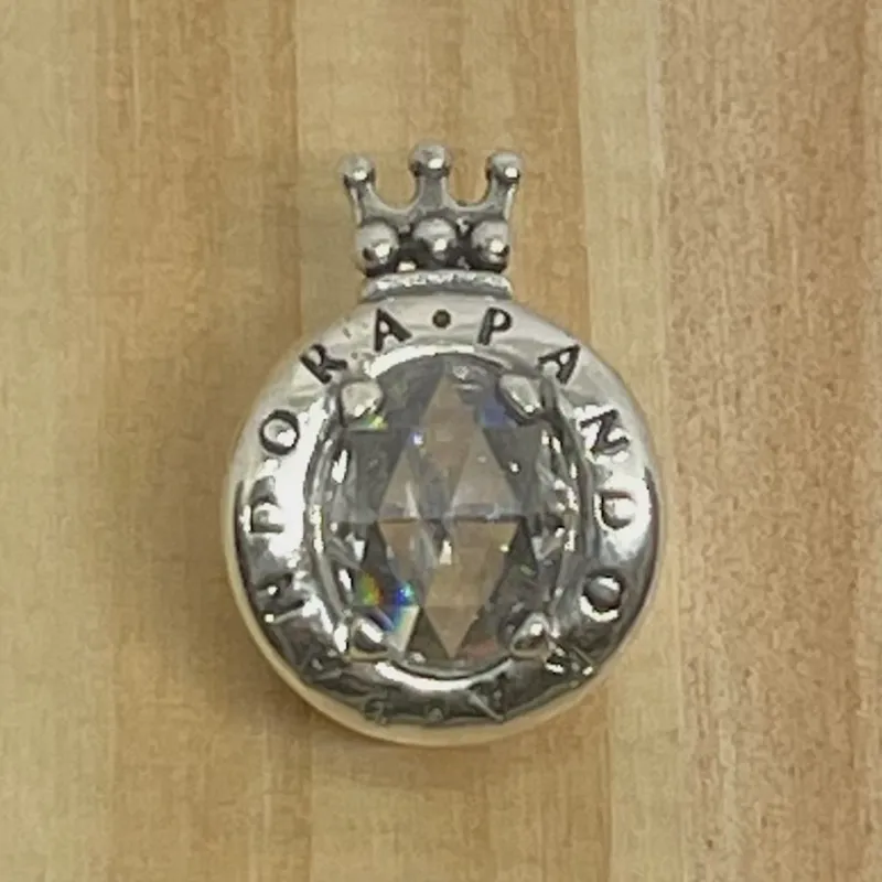 Charm Corona Externa Blanca