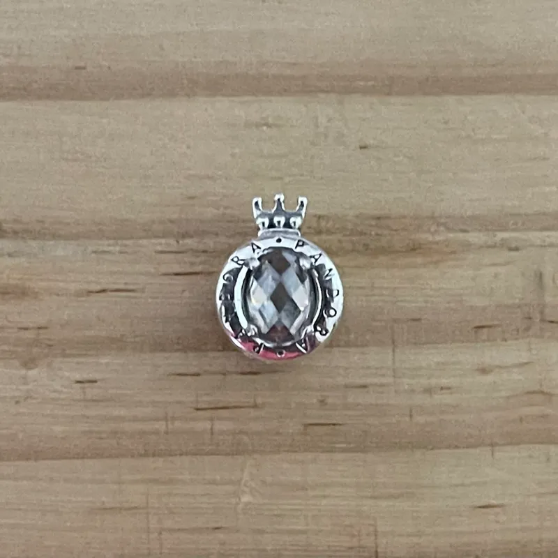 Charm Corona Externa Blanca