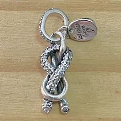 Charm de nudo 