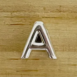 Charm Letra A