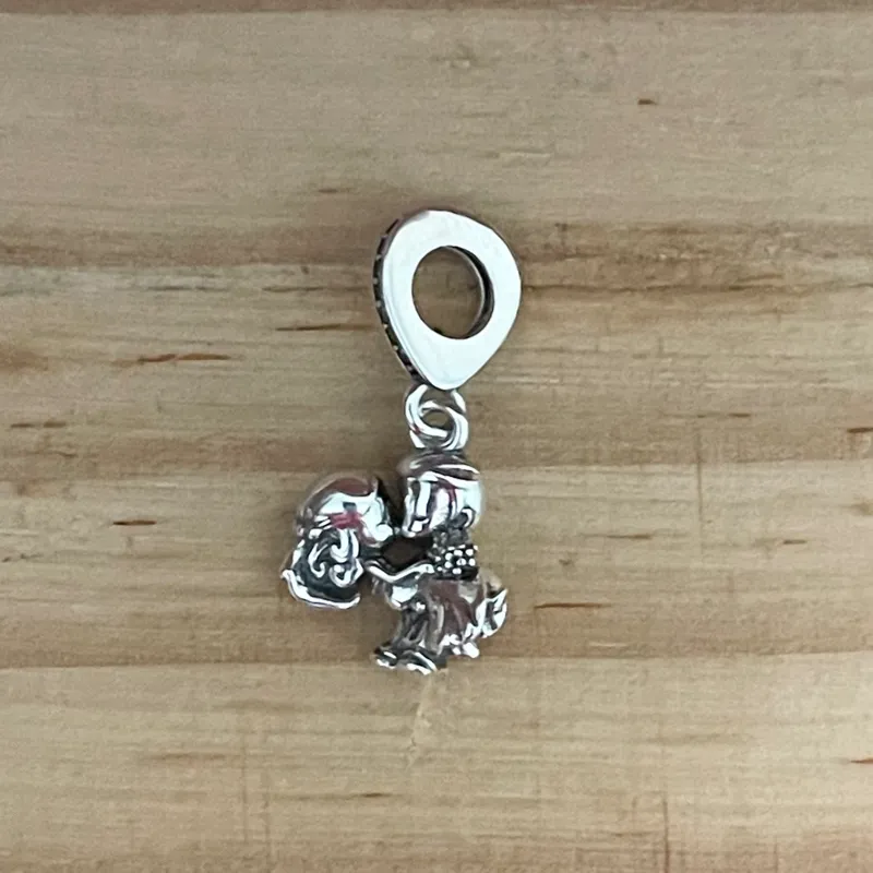 Charm Novios