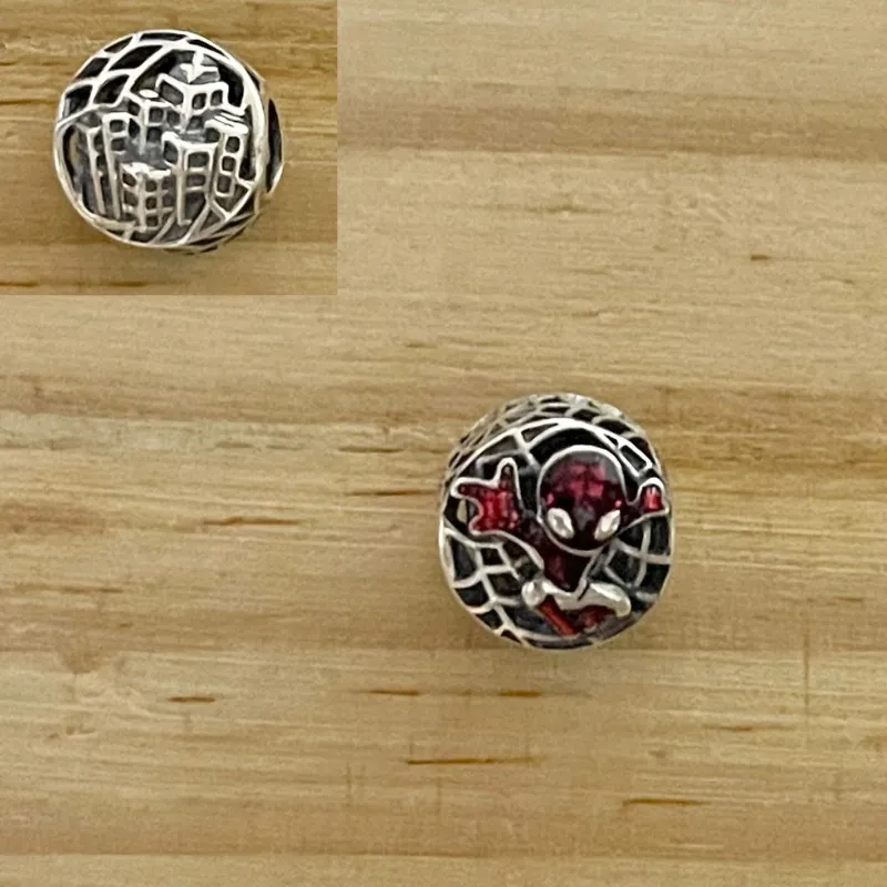 Charm Spiderman Fijo