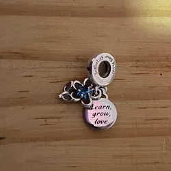 Charms Flor azul 