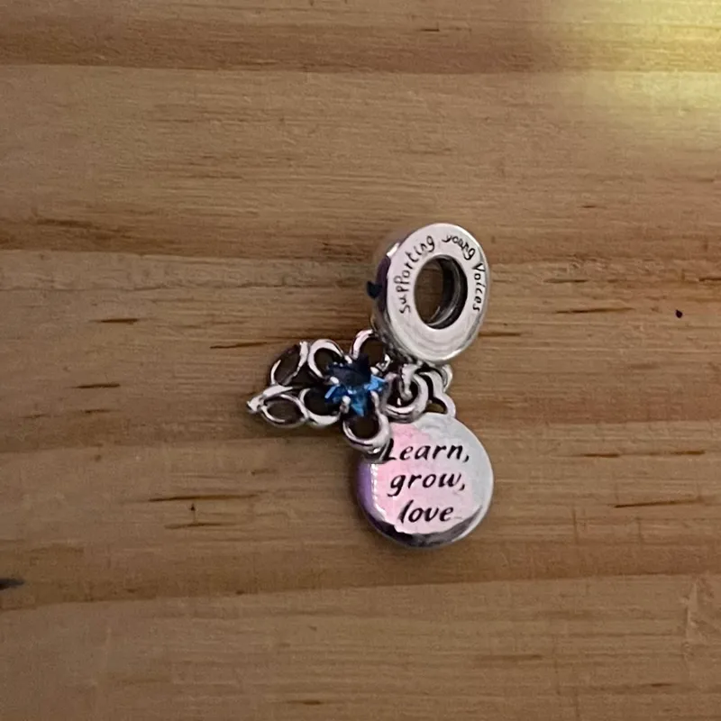 Charms Flor azul 