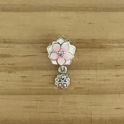 Charm Flor Rosada con Flor Colgante
