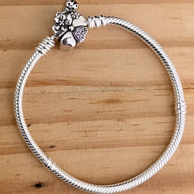 Pulsera flexible cierre trébol