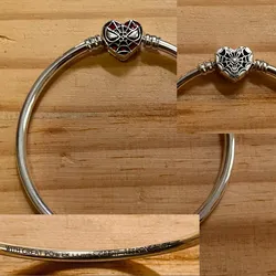 Pulsera Rígida  cierre Spider man 