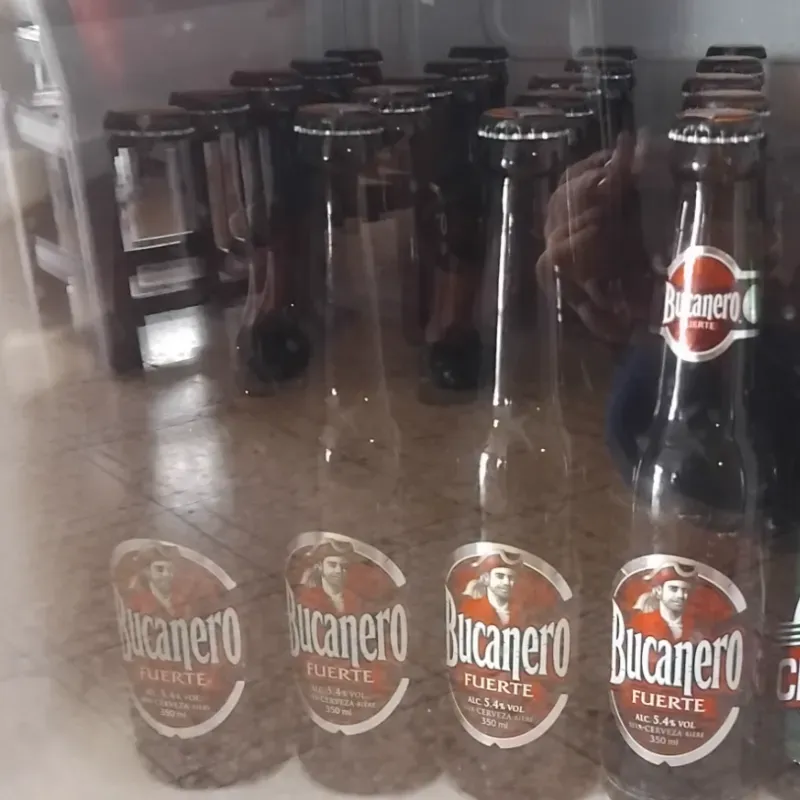 Cerveza Bucanero (botella)