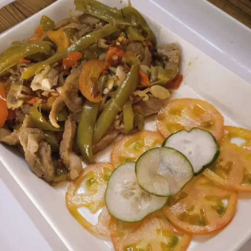 Fajitas de Pollo Salteado a la plancha con vegetales