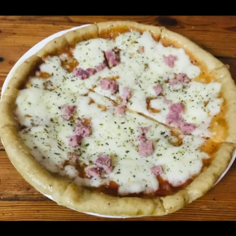 Pizza de Jamón y Queso