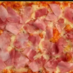 Pizza de Queso Gouda y Jamon Bravo
