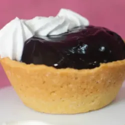 Tartaletas rellena en frambuesa.