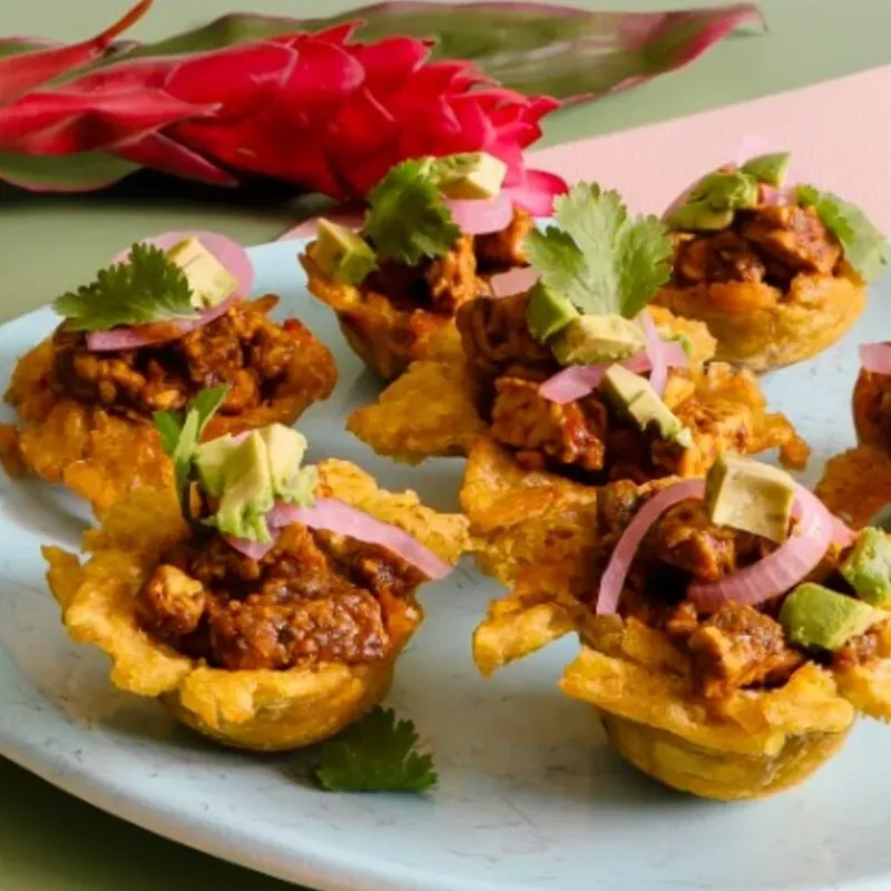 Tostones Rellenos de Chorizo 