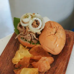 Pan con Lechón
