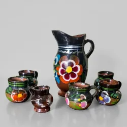 Juego de jarra y tazas