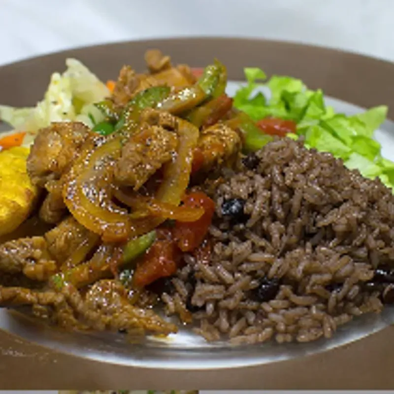 Fajitas de cerdo salteadas a la Cubana / Cuban-style sautéed pork fajitas