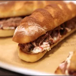 Sándwich Cubano con pan baguette