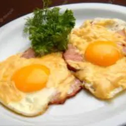 Huevos Fritos con Jamón y Queso (2_Huevos)