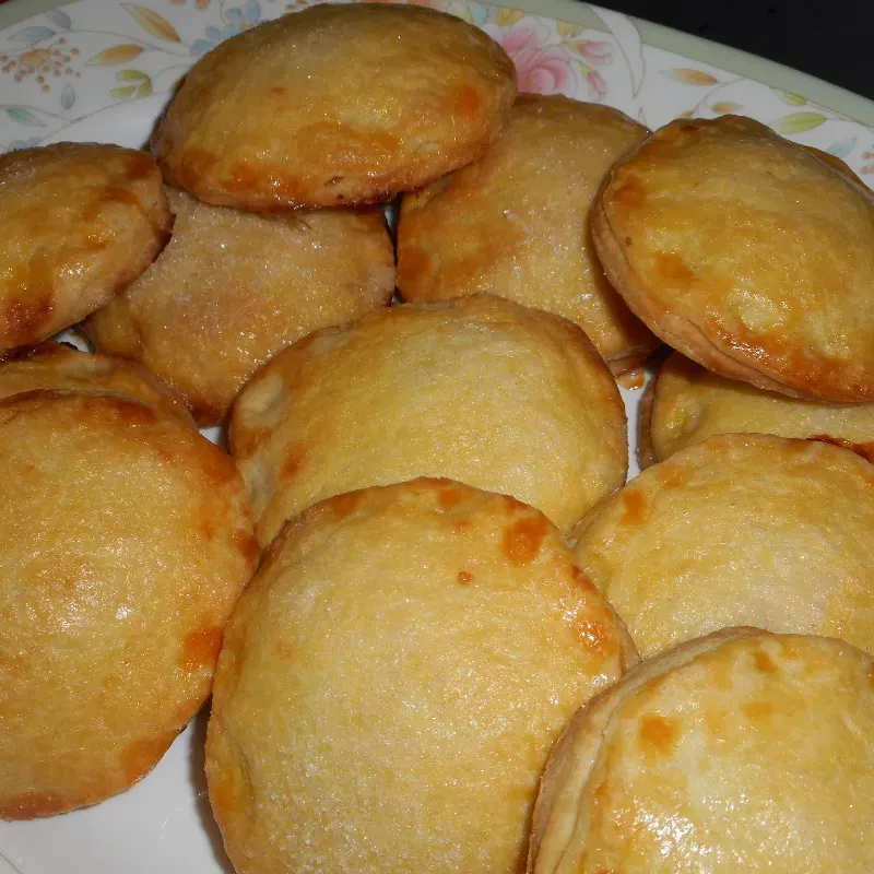 Pastel Tapado Relleno con  Guayaba 