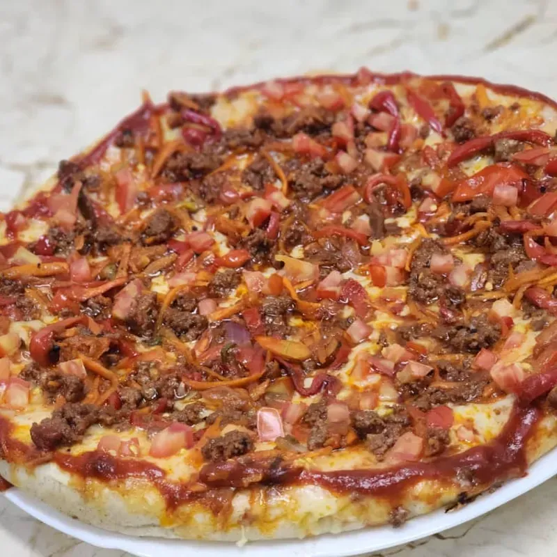 Pizza Boloñesa