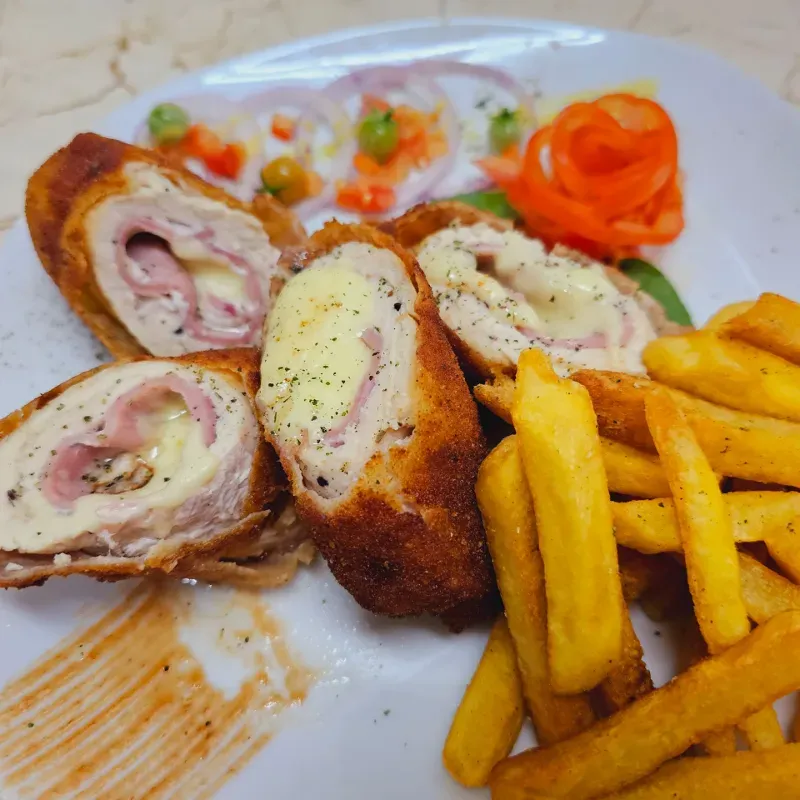 Pollo a la Cordon Blue 