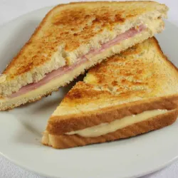 Sandwich de Jamón y Queso Gouda 