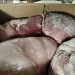PIERNA DE CERDO DESHUESADA