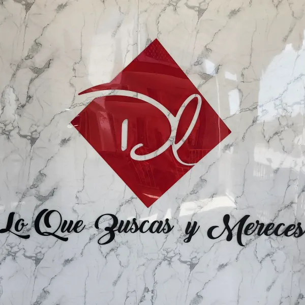 "Lo que buscas y mereces"
En nuestra cafetería, cada visita es una pausa deliciosa. Comienza tu día con el aroma de un buen café, acompáñalo con sándwiches recién preparados, ensaladas frías y entrantes que despiertan el apetito.
¿Prefieres algo más contundente? Nuestras hamburguesas y espaguetis son perfectos para disfrutar a cualquier hora. Y para cerrar con broche de oro, no te vayas sin probar nuestros irresistibles postres.
Todo en un ambiente acogedor, pensado para que te sientas como en casa.
Ven, siéntate, saborea y repite. ☕🍰🥗🍝