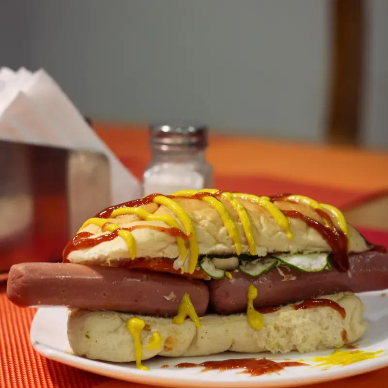 Pan con salchicha